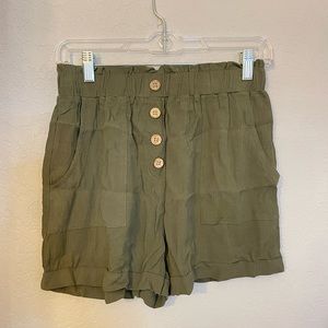 Juniors’ Size Small Linen Shorts